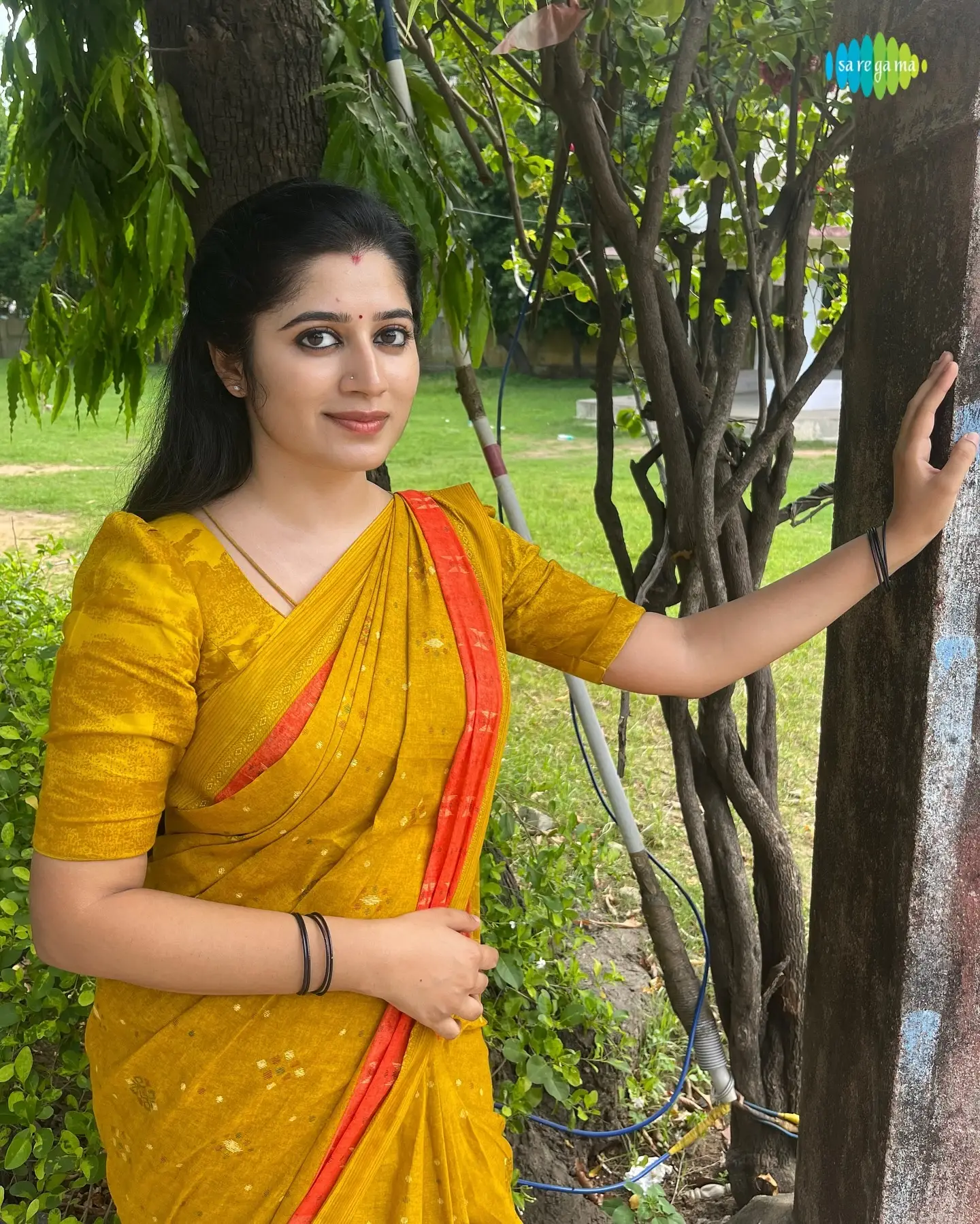 Telugu TV Actress Shambhavy Gurumoorthy Stills In Yellow Saree